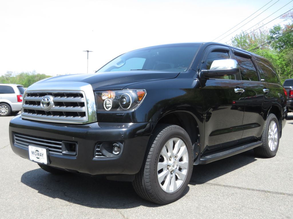 2010 Toyota Sequoia 5.7 Auto 4WD Platinum's photo