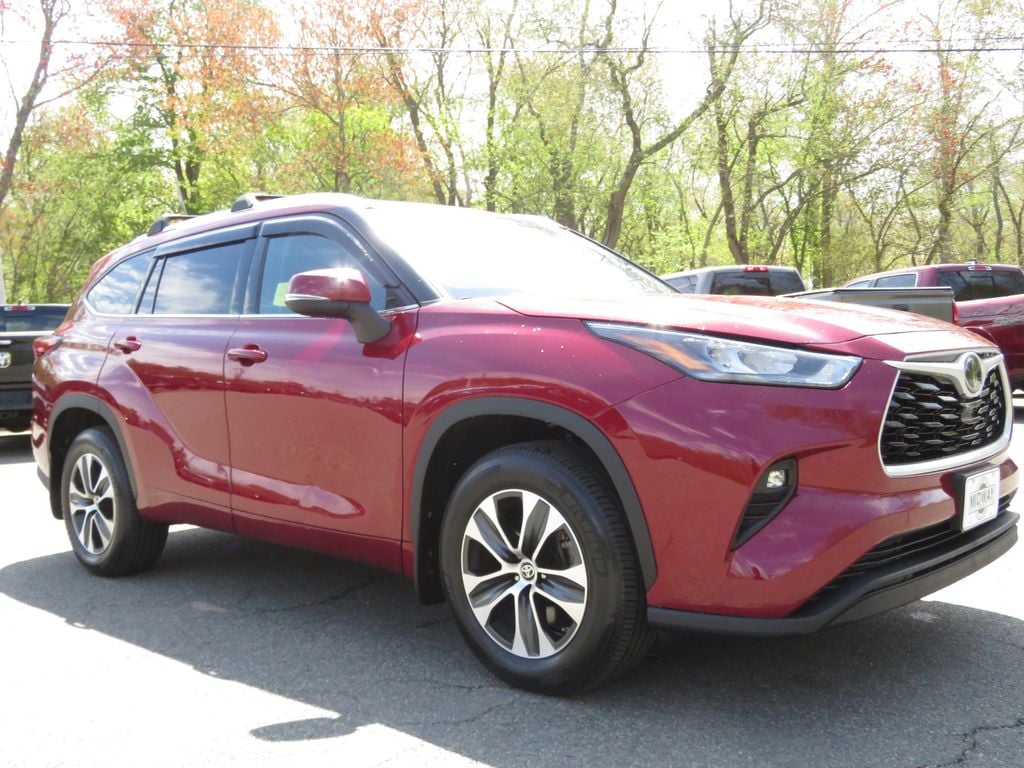 Used 2020 Toyota Highlander XLE SUV