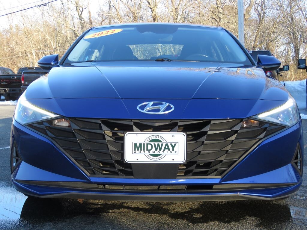 Used 2022 Hyundai Elantra SEL Sedan
