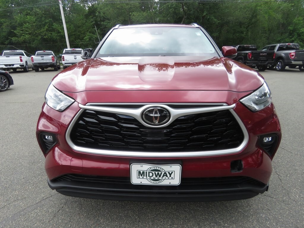 2020 Toyota Highlander XLE photo 2