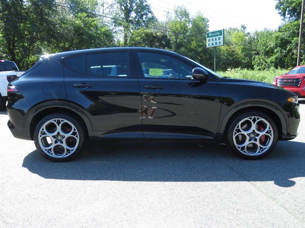 Used 2024 Alfa Romeo Tonale Veloce SUV