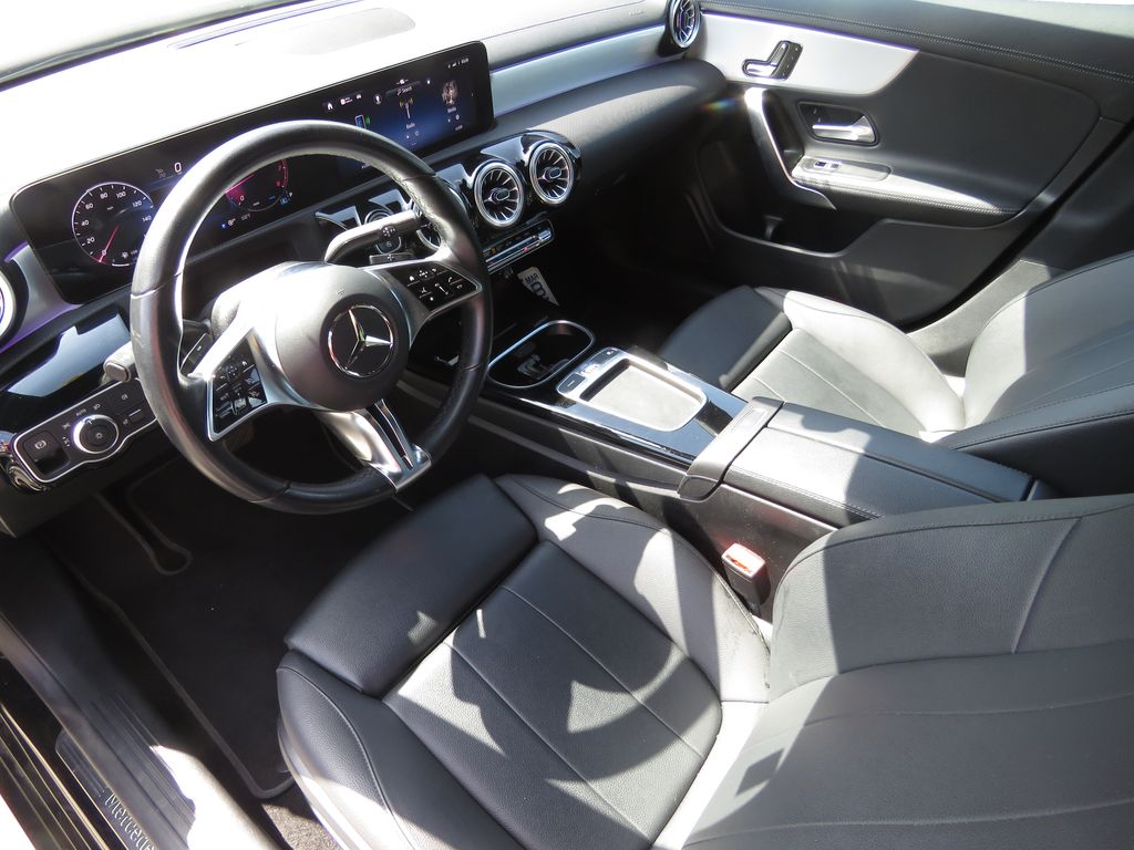 2025 Mercedes-Benz CLA CLA 250 - Photo 11