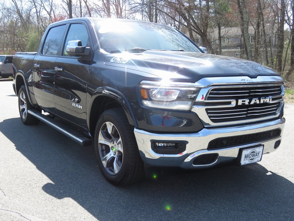 2020 Ram 1500 Laramie photo 3
