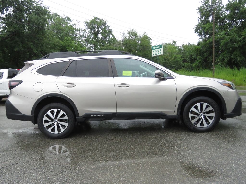Used 2020 Subaru Outback Premium SUV