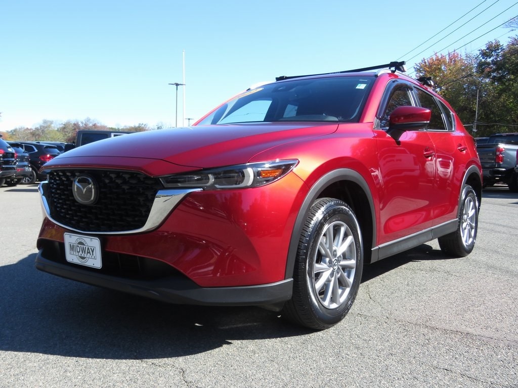 2023 Mazda CX-5 S Preferred package's photo