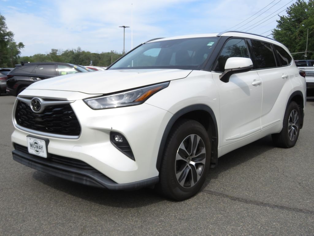 Used 2020 Toyota Highlander XLE SUV