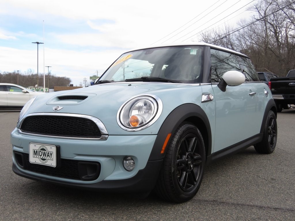 2013 MINI Cooper S's photo