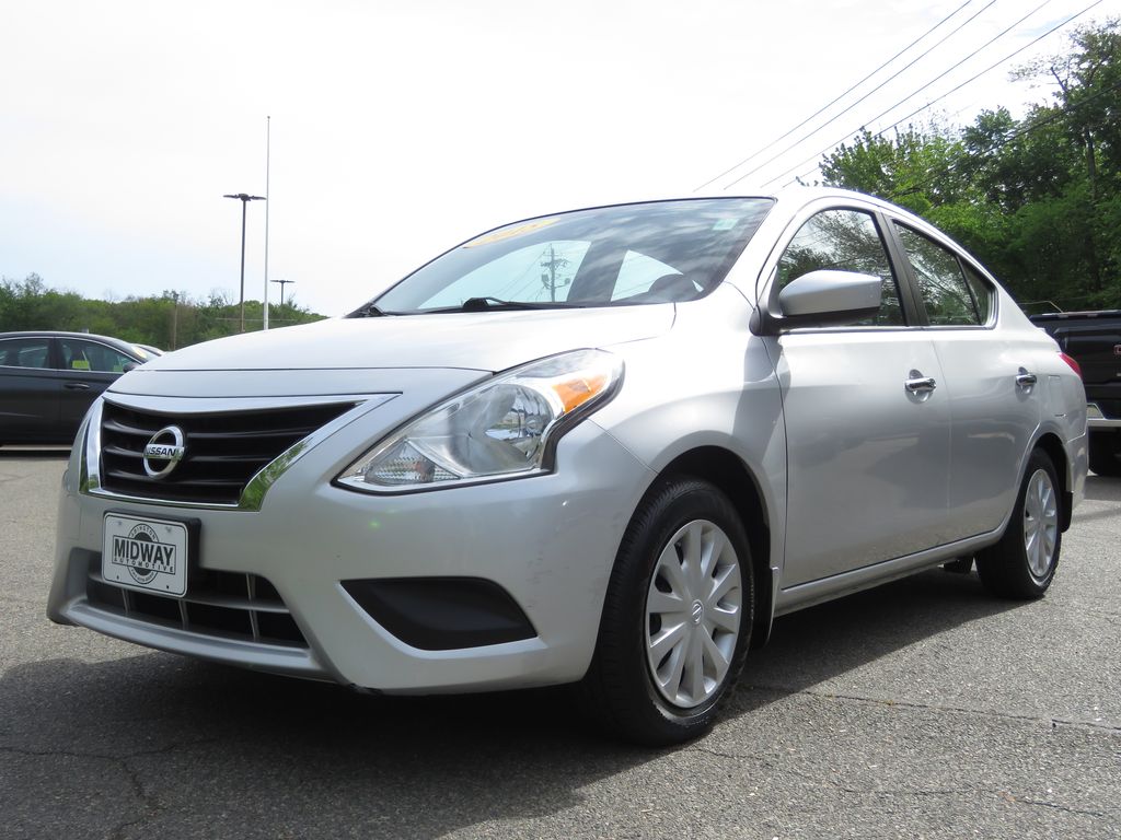 2015 Nissan Versa 1.6 SV CVT's photo