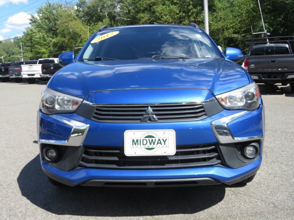 2017 Mitsubishi Outlander Sport SEL photo 2