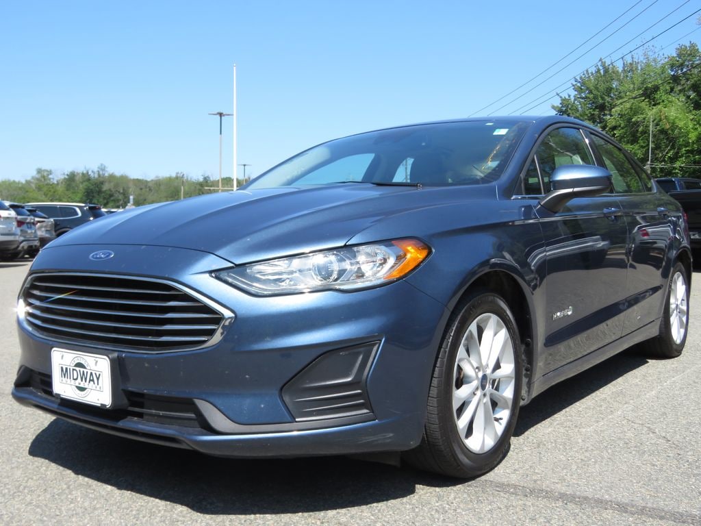 Used 2019 Ford Fusion Hybrid SE Sedan