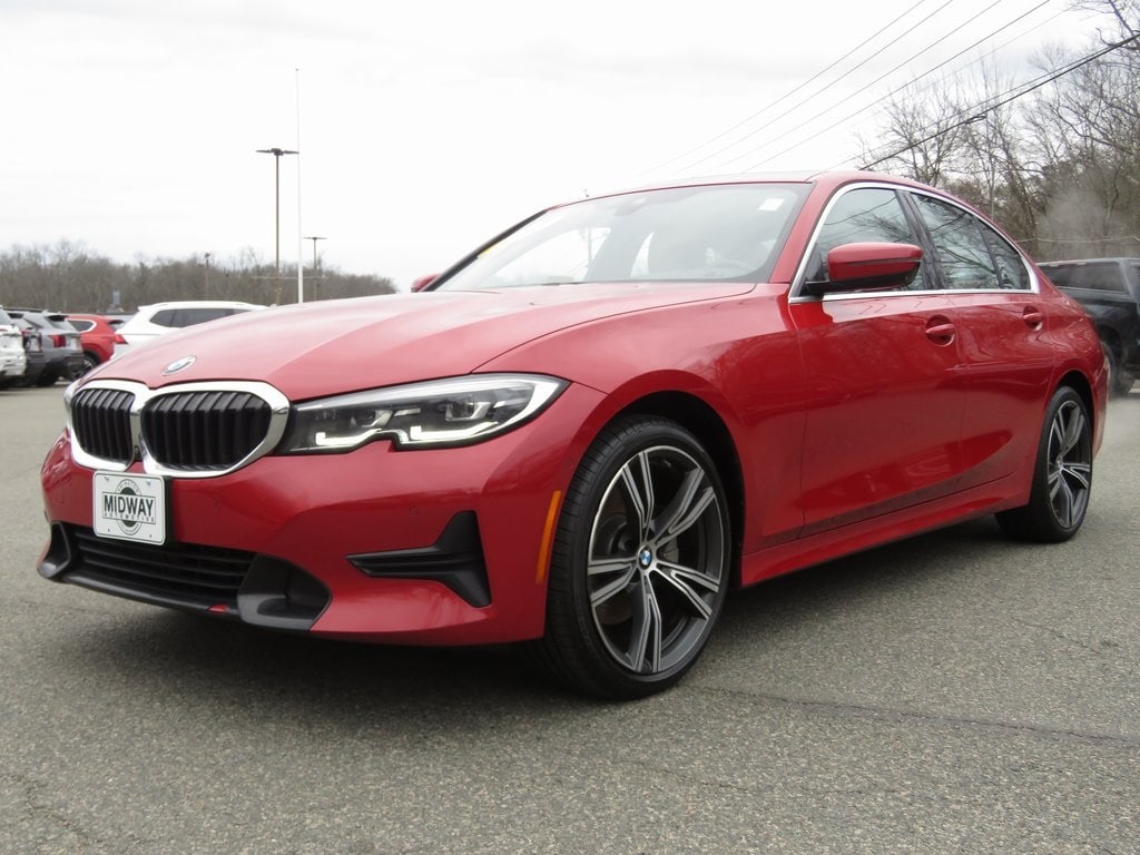 2019 BMW 3 Series 330i's photo