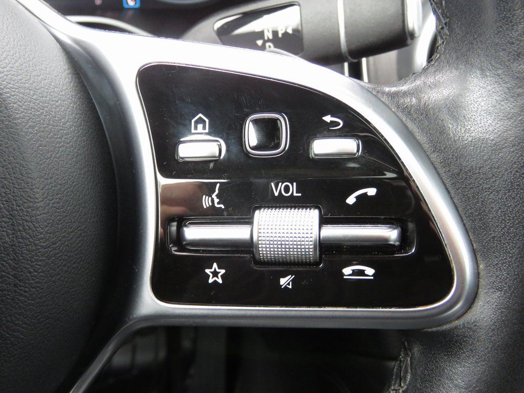 2021 Mercedes-Benz GLC GLC300 - Photo 24
