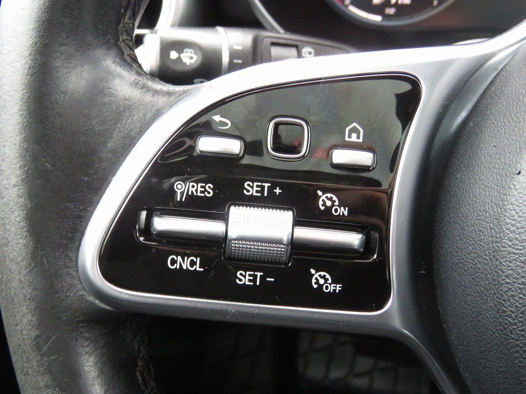 2021 Mercedes-Benz GLC GLC300 - Photo 23