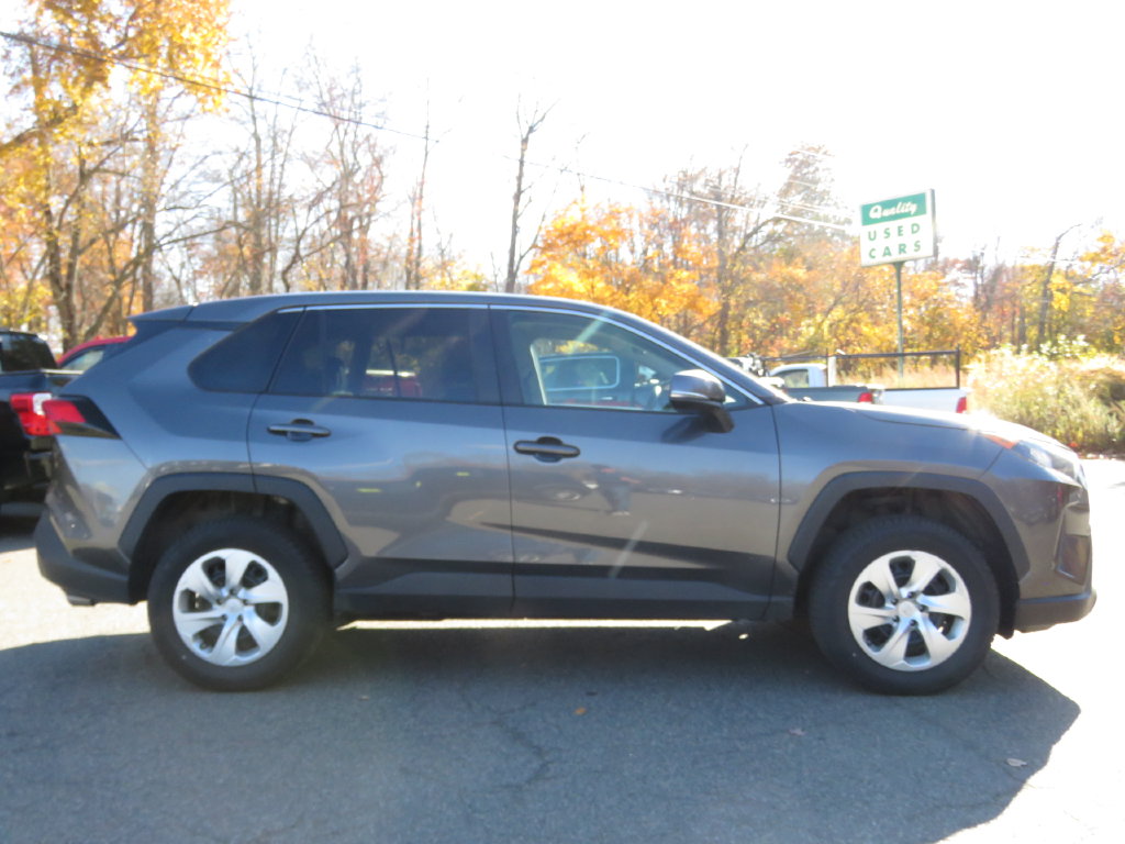 Used 2022 Toyota RAV4 LE SUV