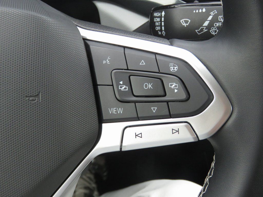 2022 Volkswagen Taos SEL - Photo 23