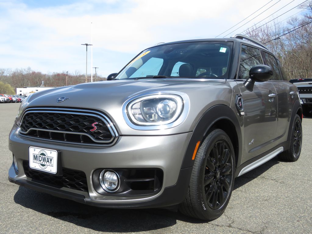 2019 MINI Countryman Cooper S ALL4 Signature's photo
