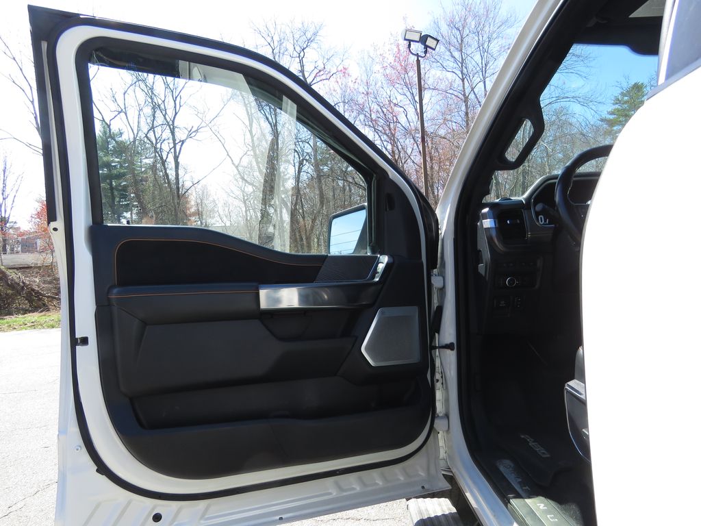 2023 Ford F-150 Platinum - Photo 9
