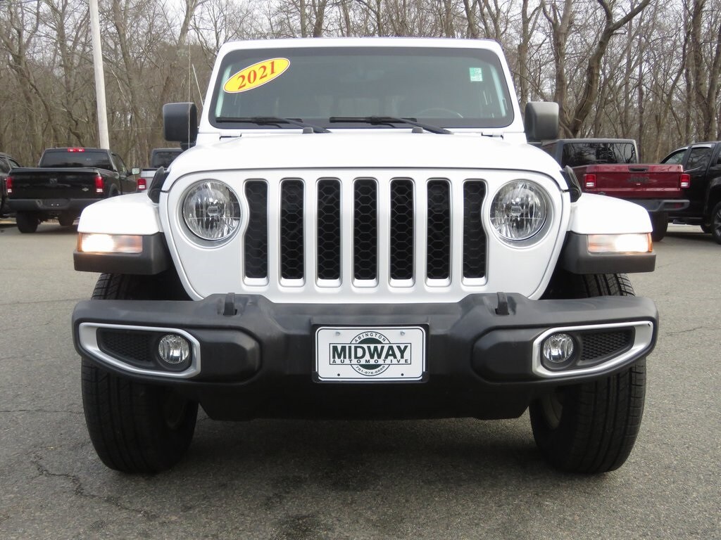 2021 Jeep Gladiator Overland photo 2