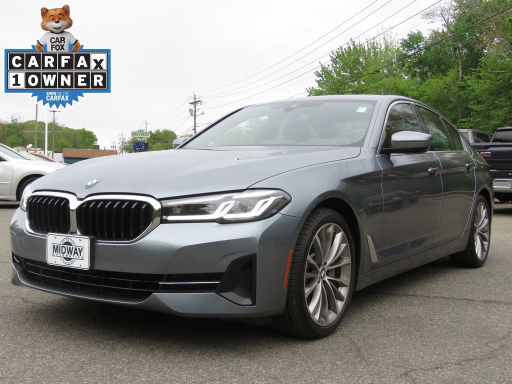2022 BMW 5 Series 530i xDrive Sedan's photo