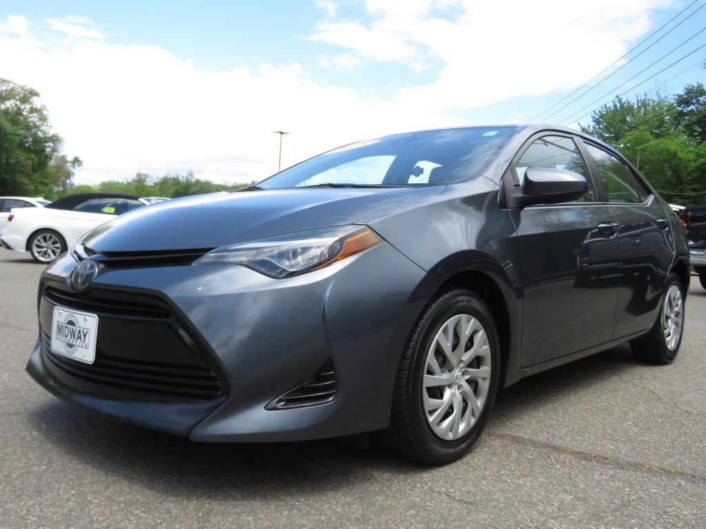 2018 Toyota Corolla LE AT's photo