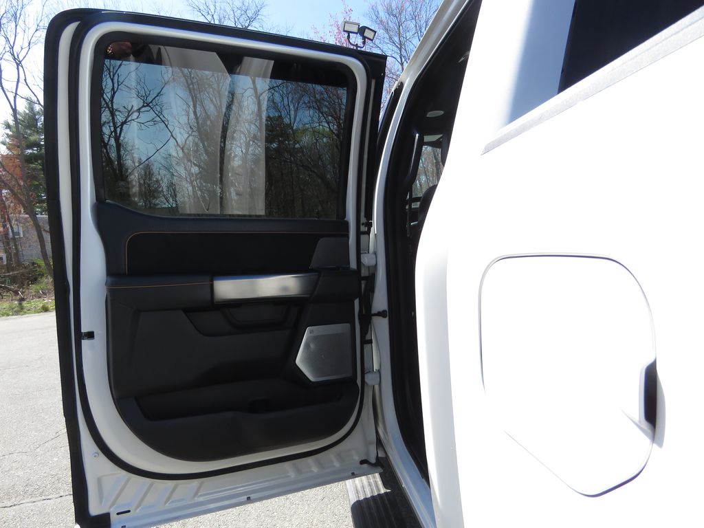 2023 Ford F-150 Platinum - Photo 18