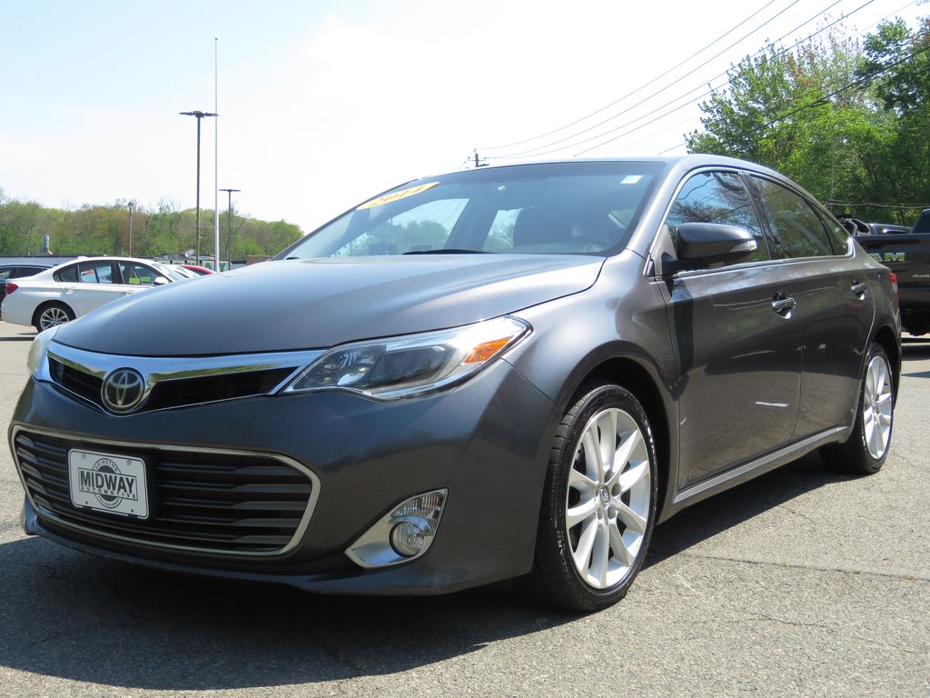 2014 Toyota Avalon Limited's photo
