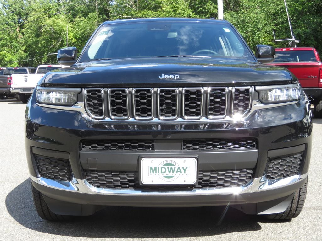 Used 2023 Jeep Grand Cherokee L Laredo SUV