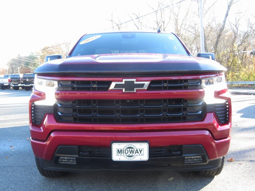 2023 Chevrolet Silverado 1500 RST photo 2