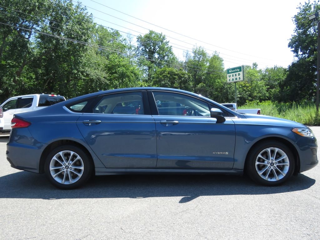 Used 2019 Ford Fusion Hybrid SE Sedan