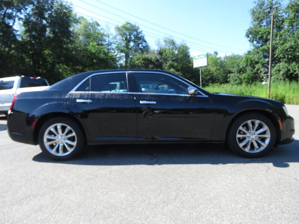 Used 2018 Chrysler 300 Limited Sedan