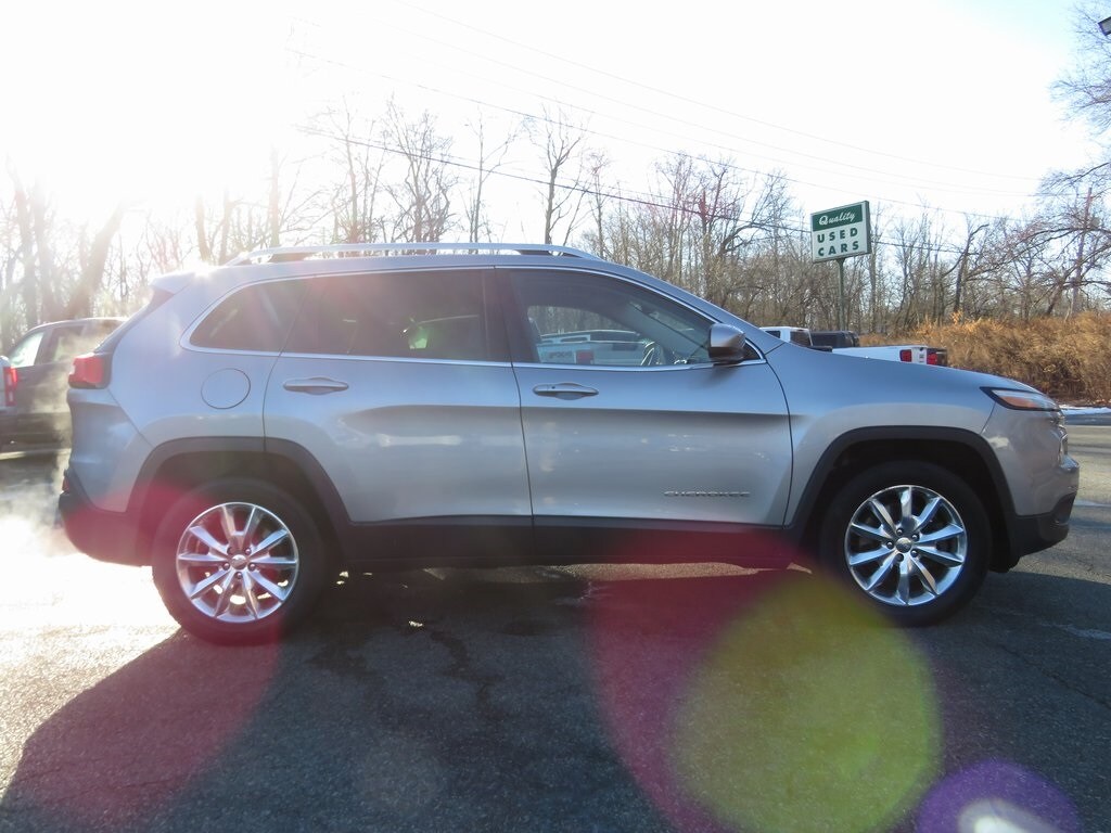 Used 2017 Jeep Cherokee Limited 4x4 SUV
