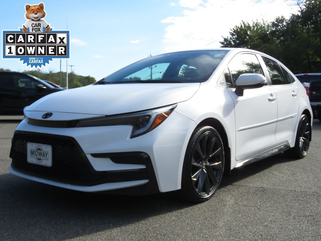 Used 2024 Toyota Corolla SE Sedan