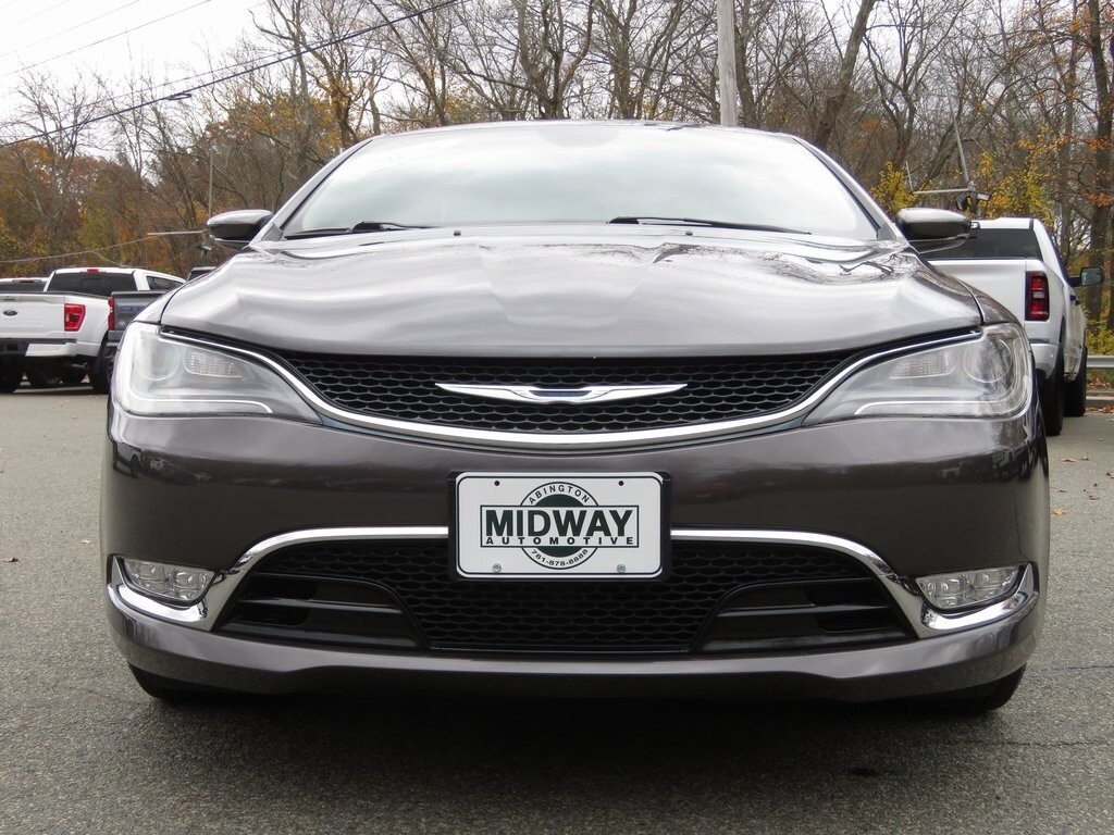 2016 Chrysler 200 C photo 2