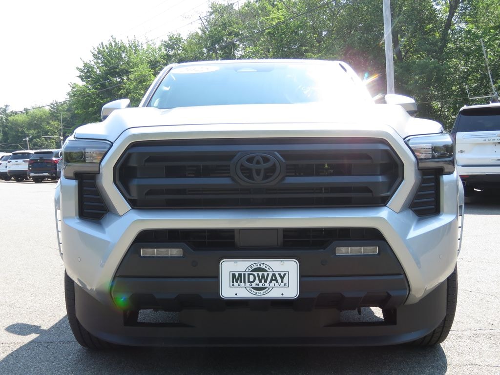 Used 2025 Toyota Tacoma SR5 Truck Double Cab