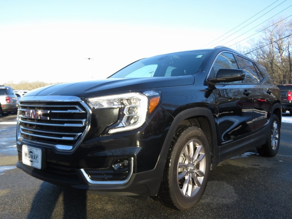 2024 GMC Terrain SLT's photo