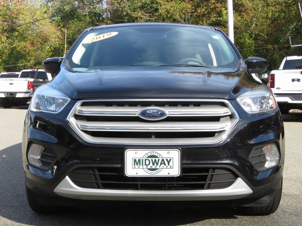 2019 Ford Escape SE photo 2