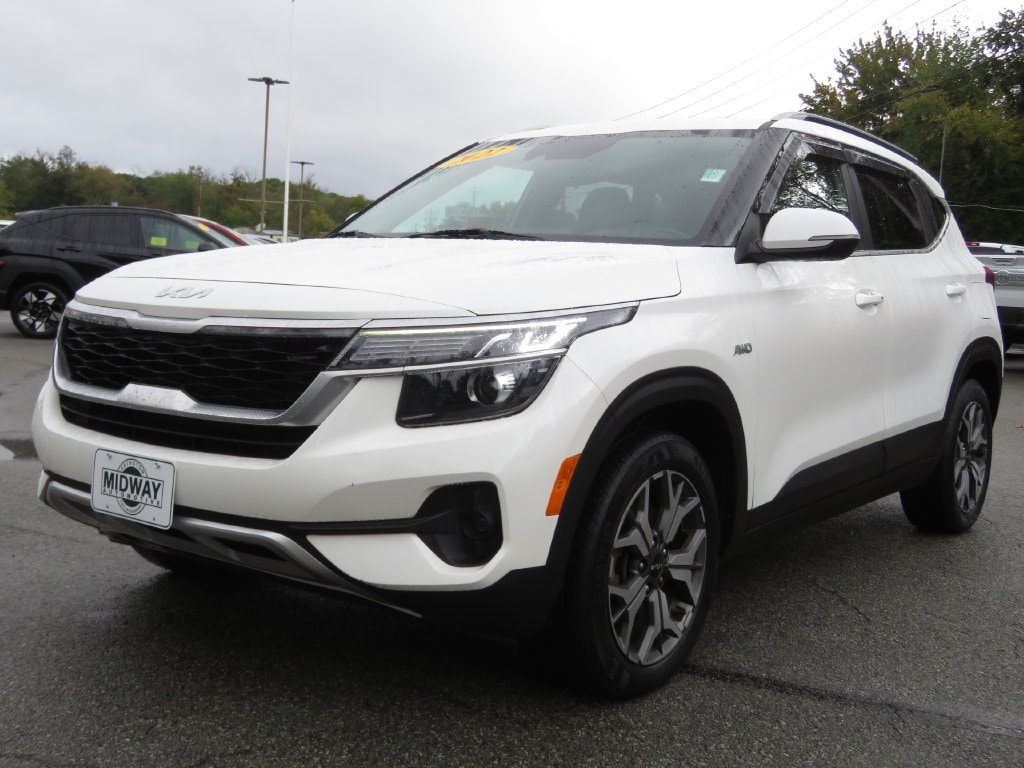 Used 2022 Kia Seltos EX SUV