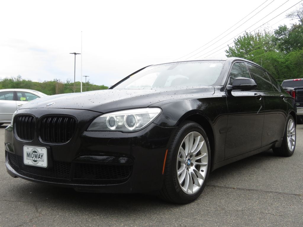 2013 BMW 7 Series 740Li xDrive's photo
