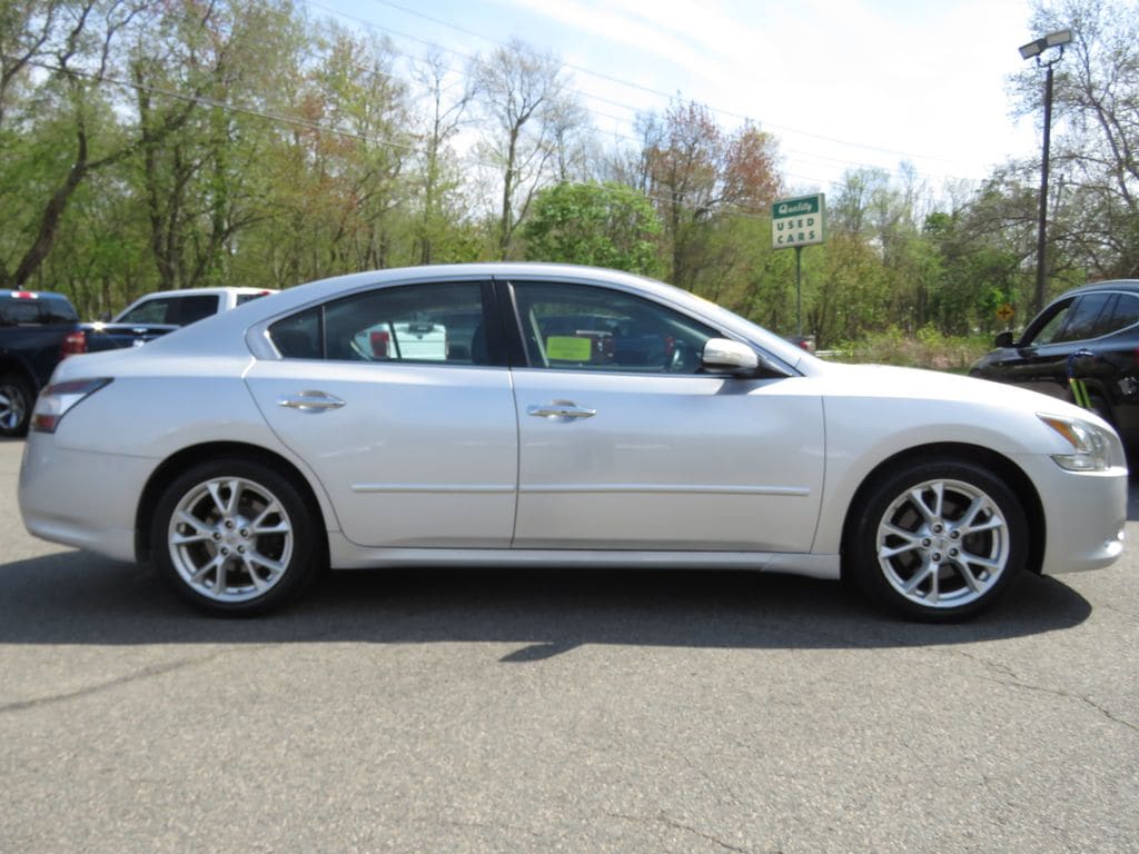 Used 2014 Nissan Maxima 3.5 SV Sedan