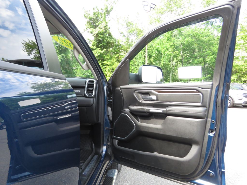 2022 RAM Ram 1500 Pickup Laramie - Photo 12