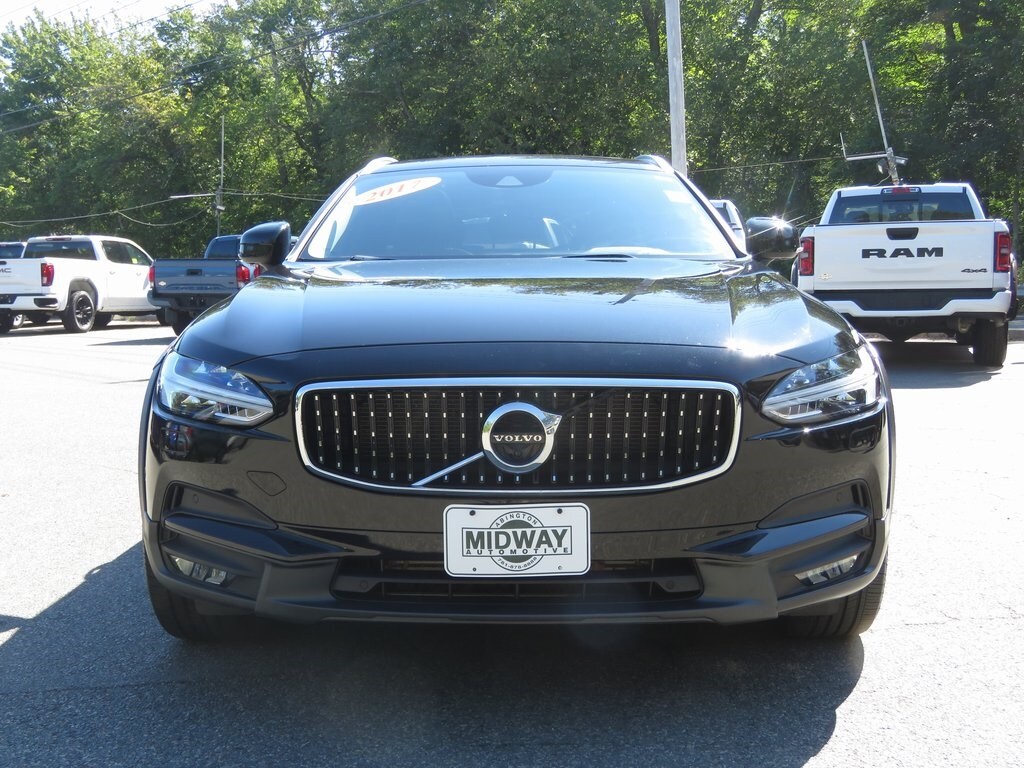 2017 Volvo V90 Cross Country T6 AWD photo 2