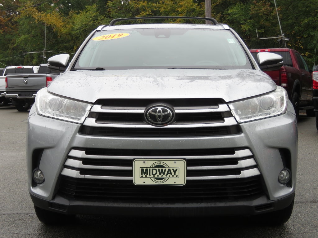 Used 2019 Toyota Highlander XLE V6 SUV