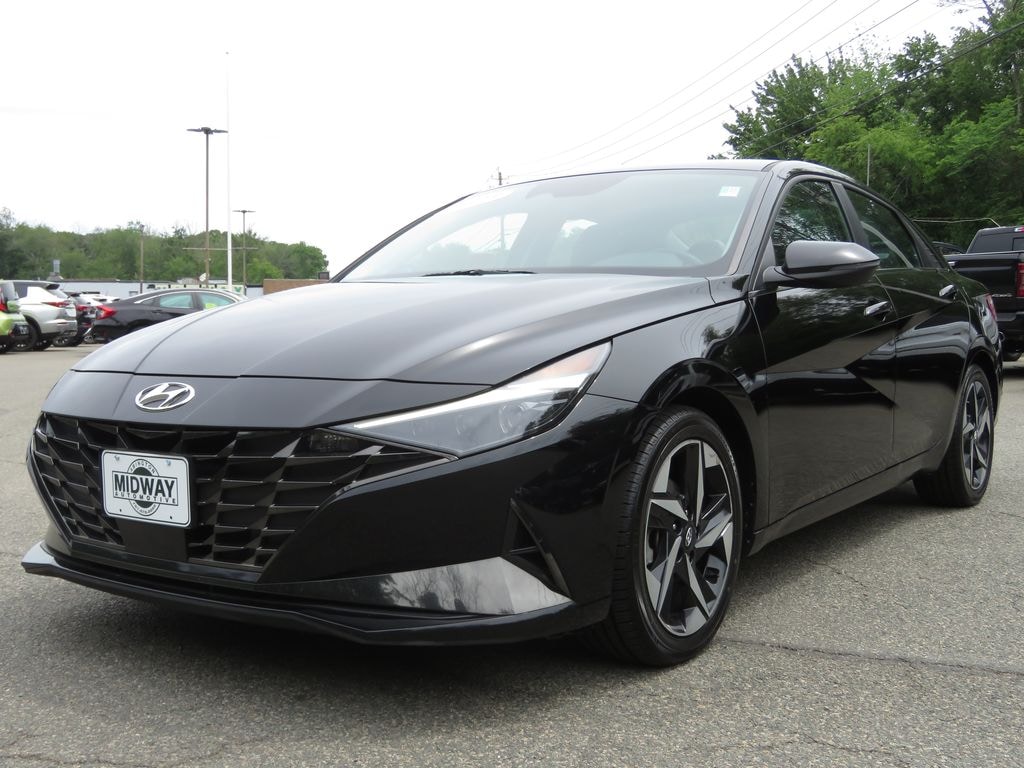 Used 2023 Hyundai Elantra Limited Sedan