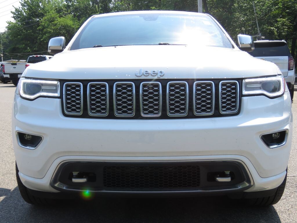 Used 2017 Jeep Grand Cherokee Overland 4x4 SUV