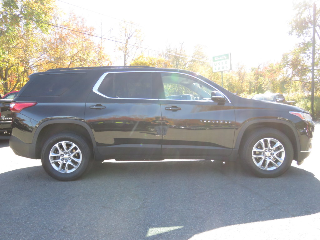 Used 2020 Chevrolet Traverse LT Cloth w/1LT SUV