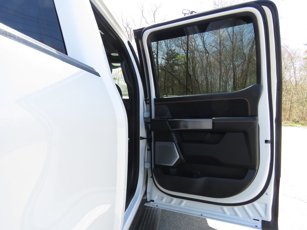 2023 Ford F-150 Platinum - Photo 15