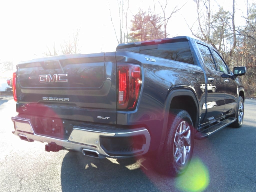 Used 2022 GMC Sierra 1500 SLT Truck Crew Cab