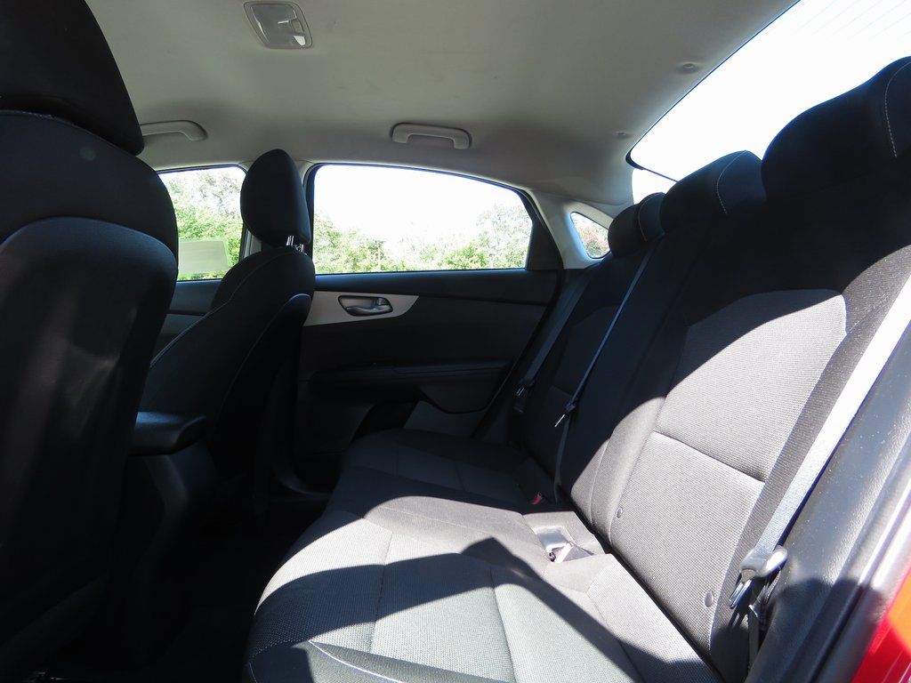 2023 Kia Forte LXS - Photo 20