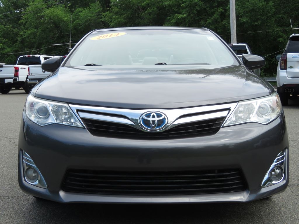 Used 2014 Toyota Camry Hybrid XLE Sedan