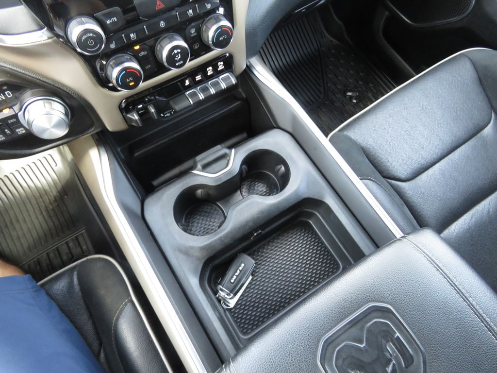 2022 RAM Ram 1500 Pickup Laramie - Photo 23